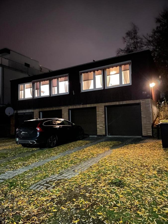 Haus Am Stadtrand Mit Super Verbindung In Die City Kassel Luaran gambar
